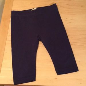 EUC Tucker + Tate navy capris